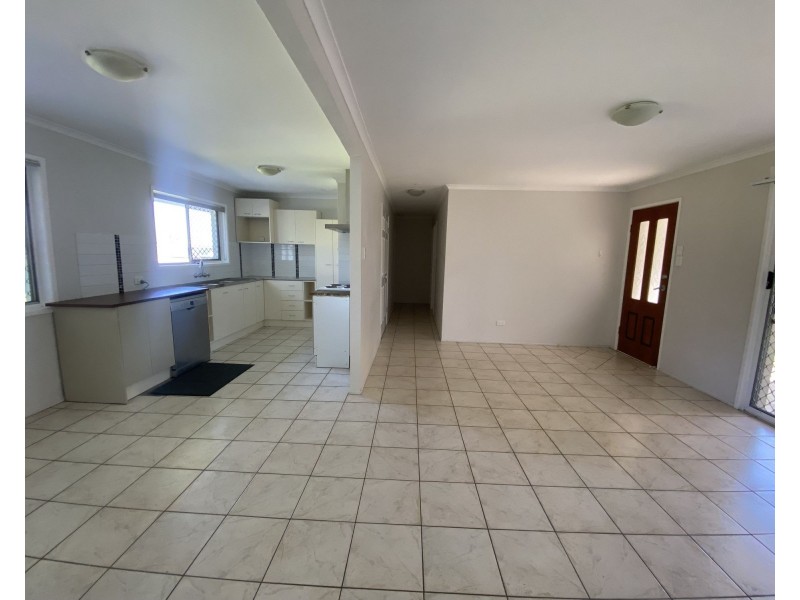 152 Barbaralla Drive, Springwood QLD 4127