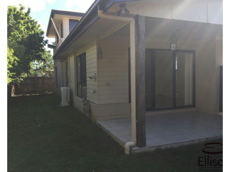 2/2 Auburn Court, Ormeau QLD 4208