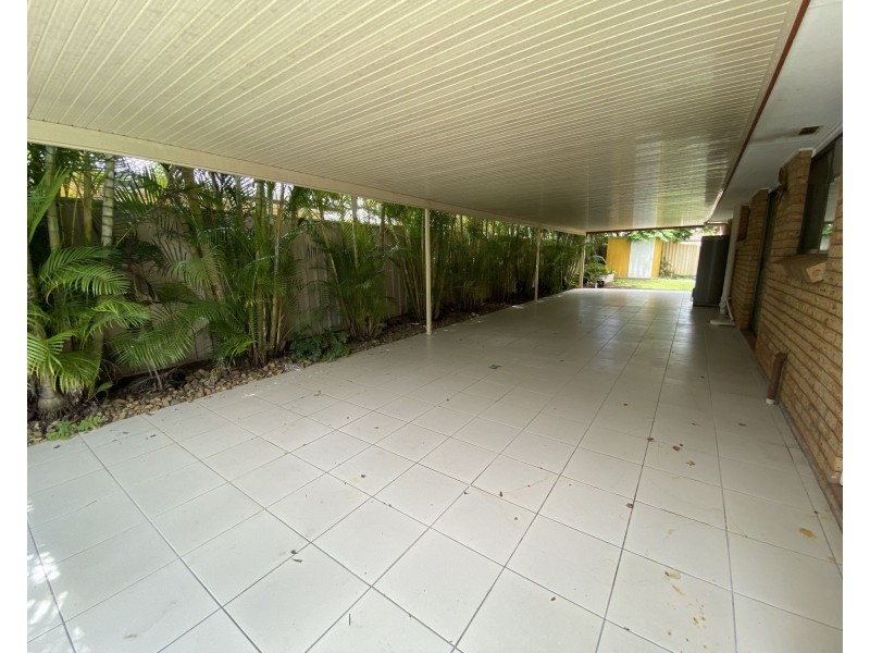 27 Springfield Crescent, Daisy Hill QLD 4127