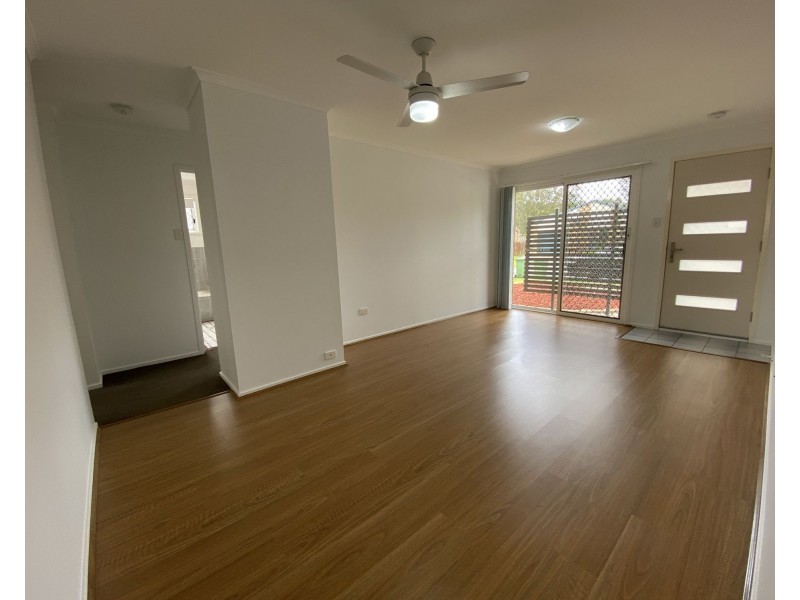 2/16 RIVER OAK DRIVE, Helensvale QLD 4212