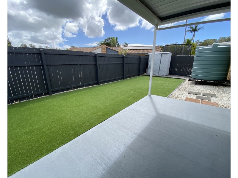 2/16 RIVER OAK DRIVE, Helensvale QLD 4212