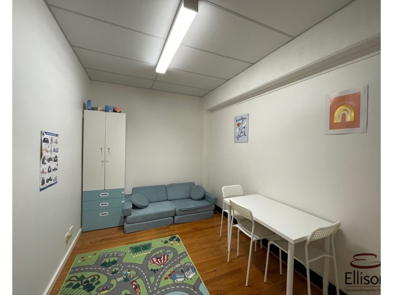 1/24 Vanessa Boulevard, Springwood QLD 4127