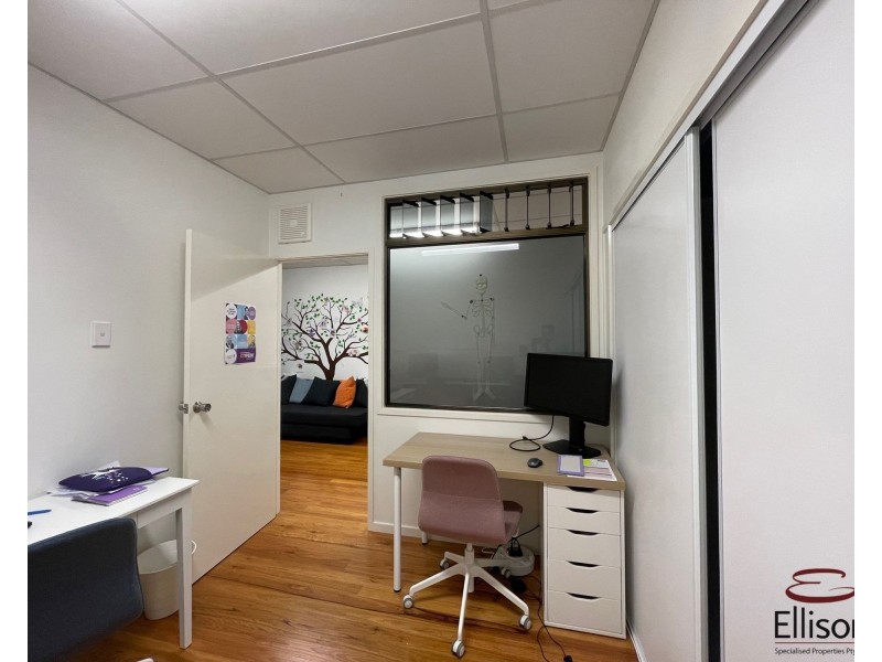 1/24 Vanessa Boulevard, Springwood QLD 4127