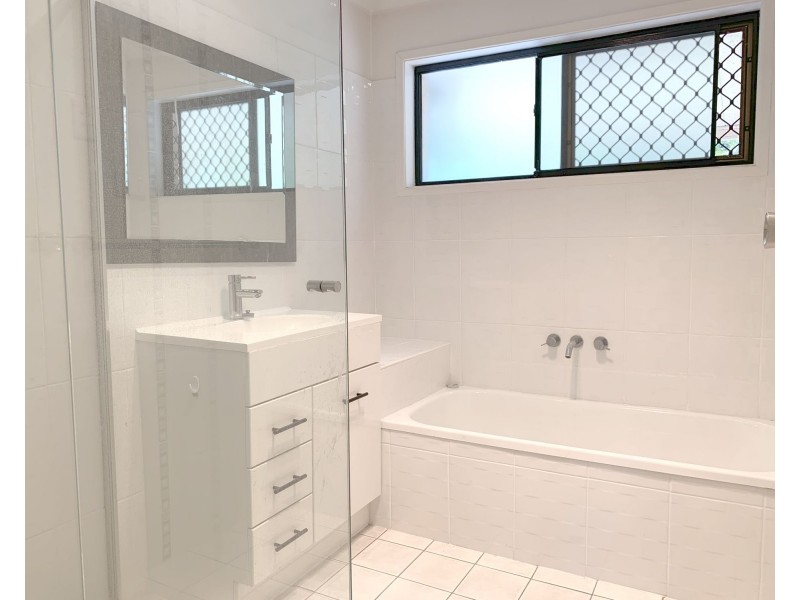 52 Springfield Crescent, Daisy Hill QLD 4127