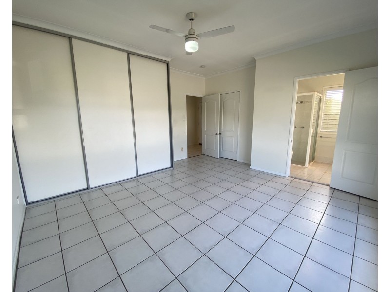 5/8 John Paul Drive, Daisy Hill QLD 4127