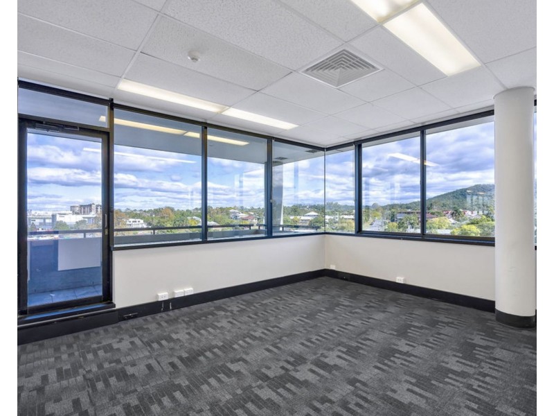 Suite 4, GROUND 1 Swann Road, Taringa QLD 4068