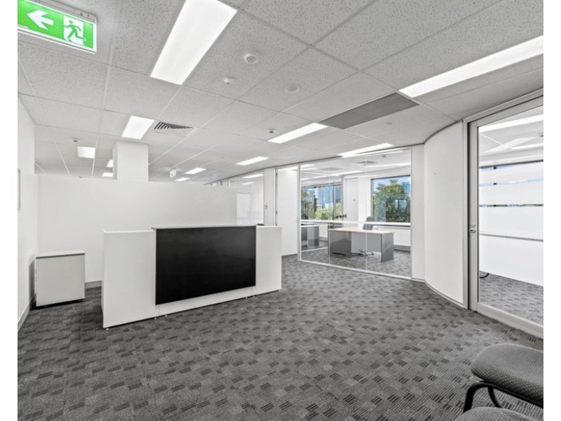 Suite 4.01 Level 4 301 Coronation Drive, Milton QLD 4064