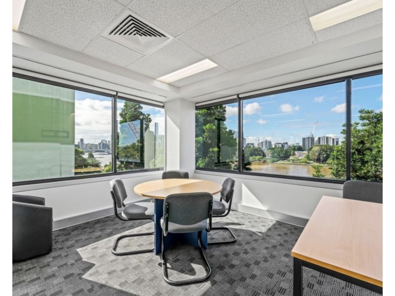 Suite 4.01 Level 4 301 Coronation Drive, Milton QLD 4064
