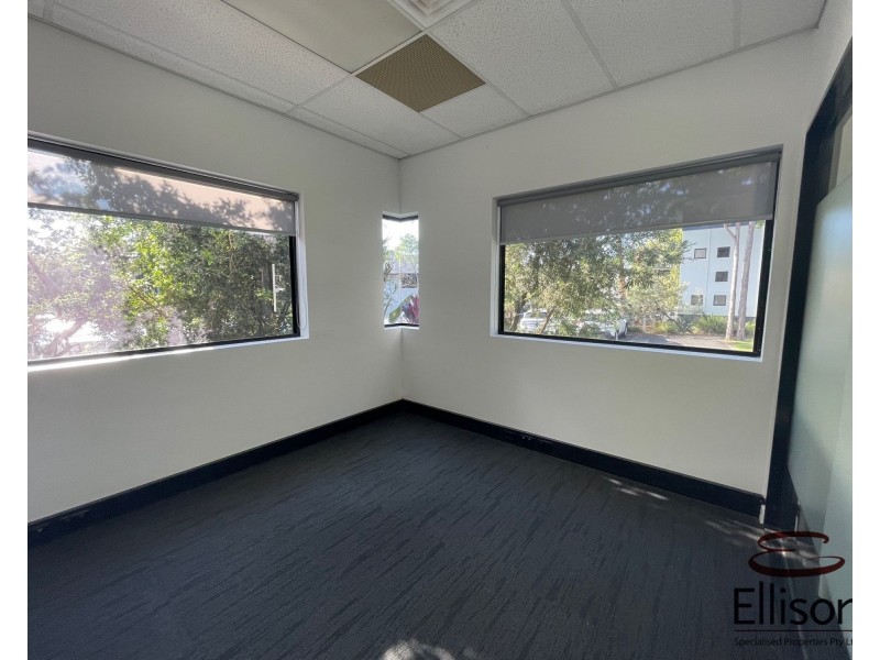 4B/2404 Logan Road, Eight Mile Plains QLD 4113