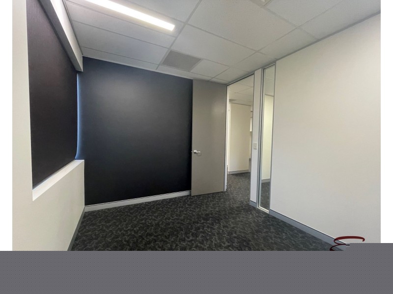 6GB/2728 Logan Road, Eight Mile Plains QLD 4113