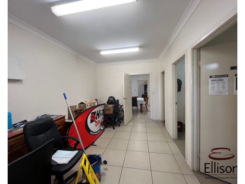 37-39 Nealdon Drive, Meadowbrook QLD 4131