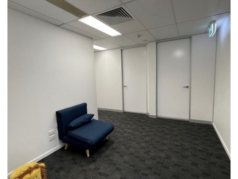 Level 2 Suite 21A/3-15 Dennis Road, Springwood QLD 4127