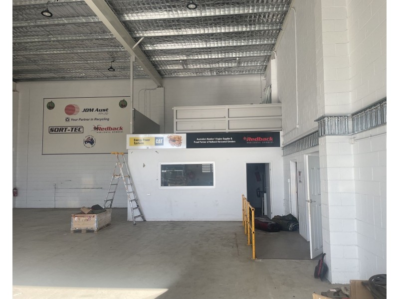 4042-4044 Pacific Highway, Loganholme QLD 4129