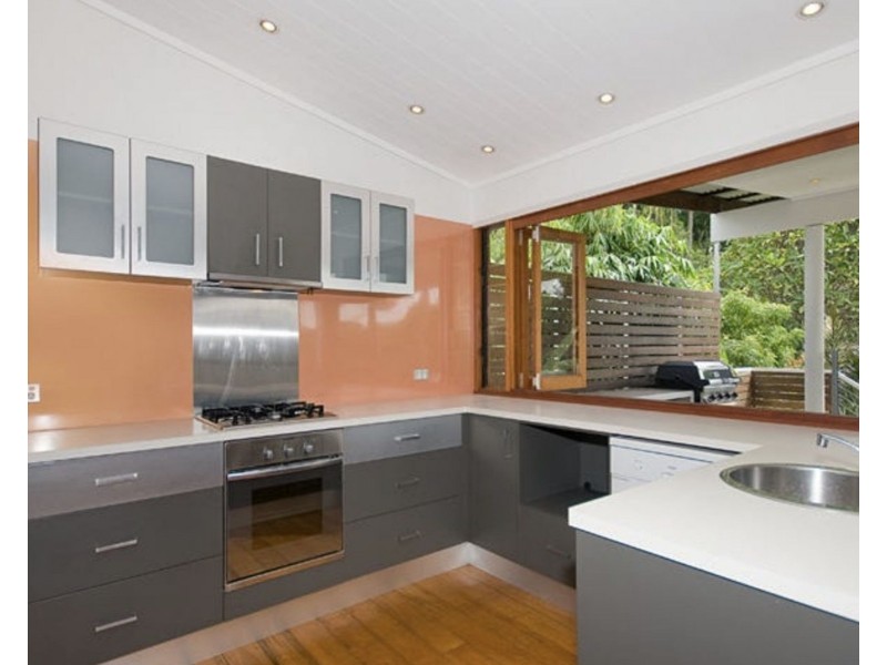 30 Ross Street, Woolloongabba QLD 4102