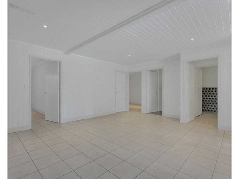 30 Ross Street, Woolloongabba QLD 4102