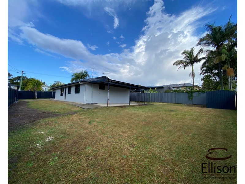 128 Wilson Street, Labrador QLD 4215