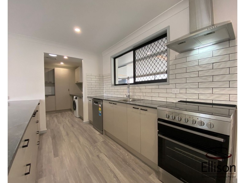 128 Wilson Street, Labrador QLD 4215