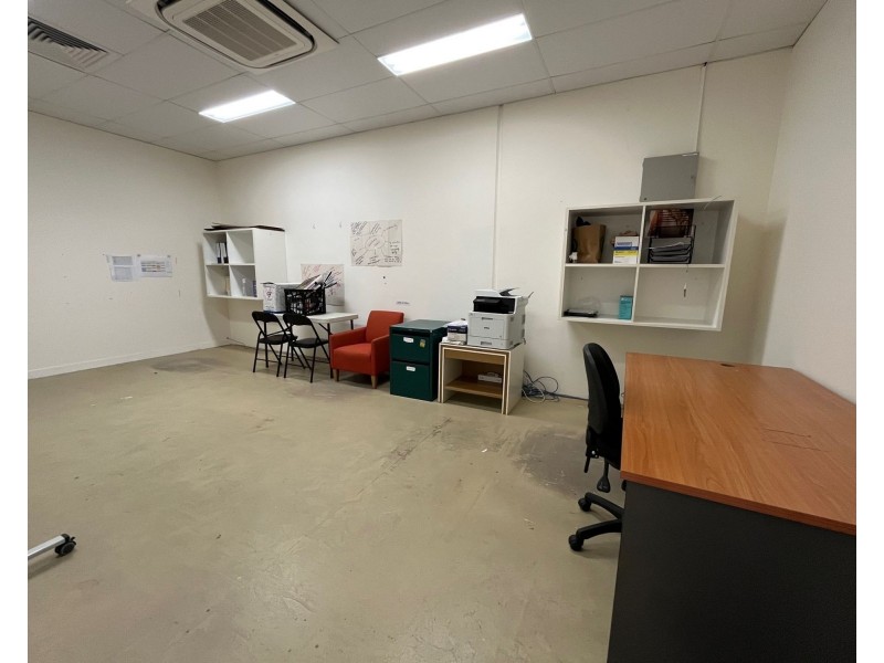 8/11 Logandowns Drive, Meadowbrook QLD 4131