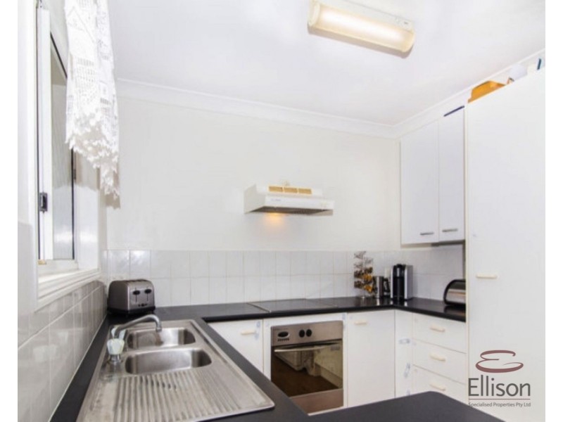 8 Kerrie-Ann Court, Marsden QLD 4132