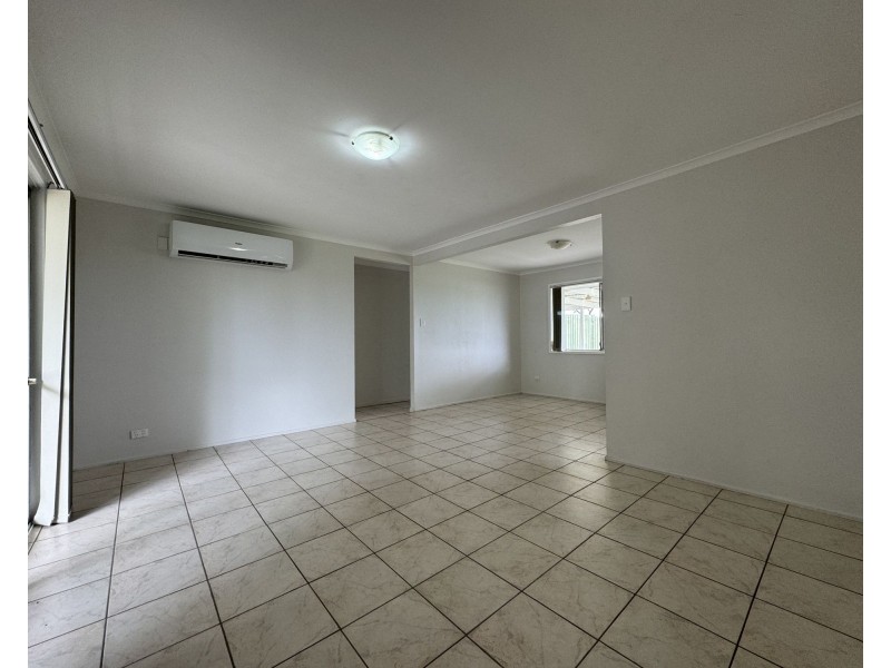 152 Barbaralla Drive, Springwood QLD 4127