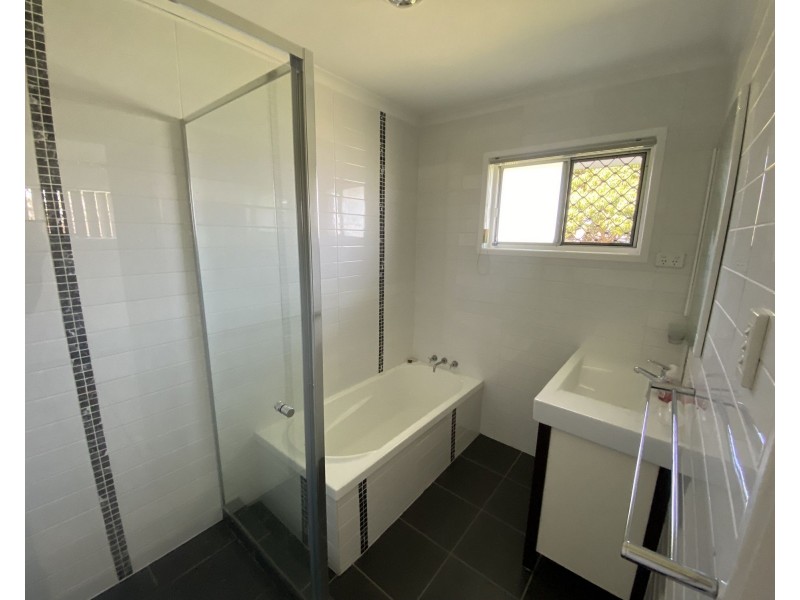 152 Barbaralla Drive, Springwood QLD 4127