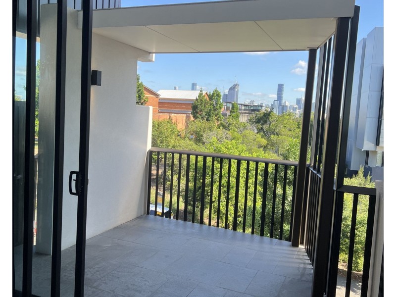 301/21 Peter Doherty Street, Dutton Park QLD 4102