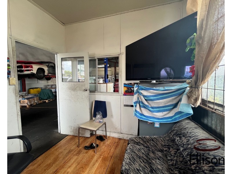 1/15 Logan River Road, Beenleigh QLD 4207