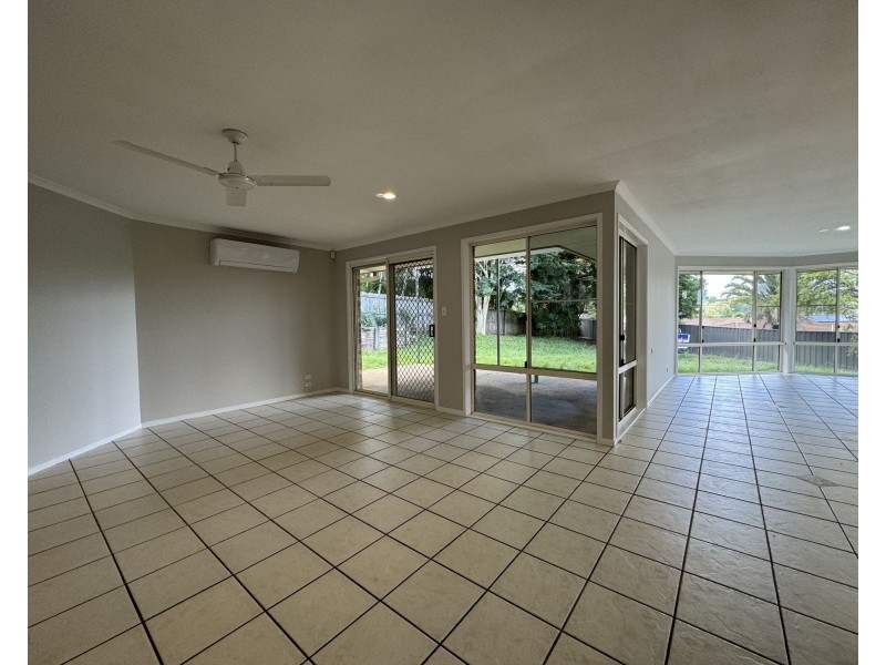 11 Carnea Place, Regents Park QLD 4118