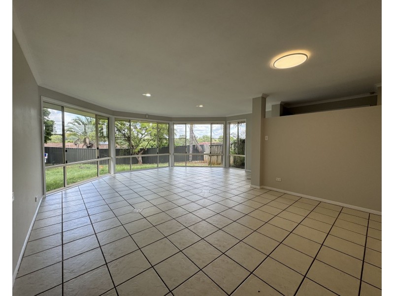 11 Carnea Place, Regents Park QLD 4118
