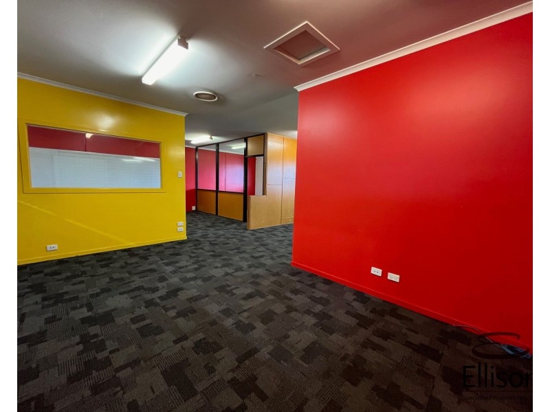 2/20 Old Pacific Highway, Yatala QLD 4207
