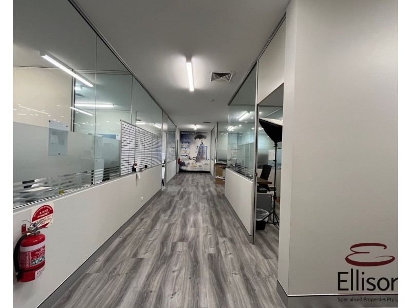 2/24 Vanessa Boulevard, Springwood QLD 4127