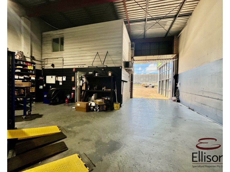 2/3335 Pacific Highway, Slacks Creek QLD 4127