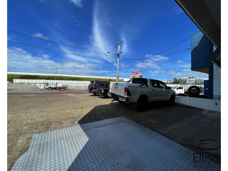 1&2/3335 Pacific Highway, Slacks Creek QLD 4127