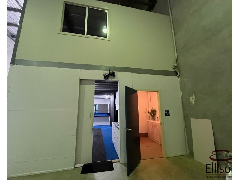 19/8 Riverland Drive, Loganholme QLD 4129