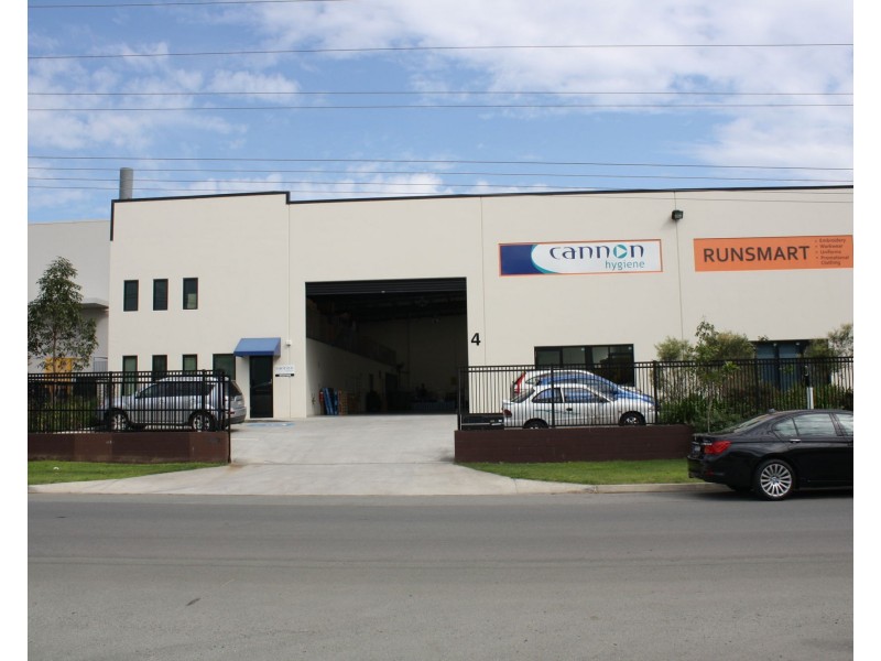 4/70-74 Meakin Road, Meadowbrook QLD 4131