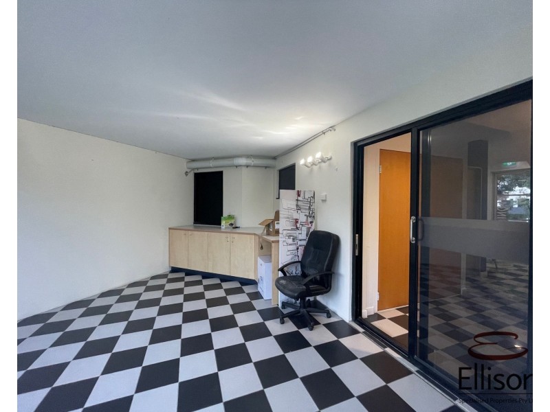 Suite D 4B/2404 Logan Road, Eight Mile Plains QLD 4113