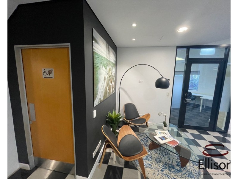 Suite D 4B/2404 Logan Road, Eight Mile Plains QLD 4113