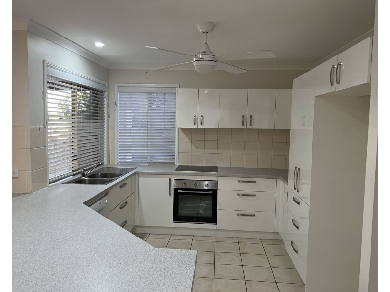 7/8 John Paul Drive, Daisy Hill QLD 4127