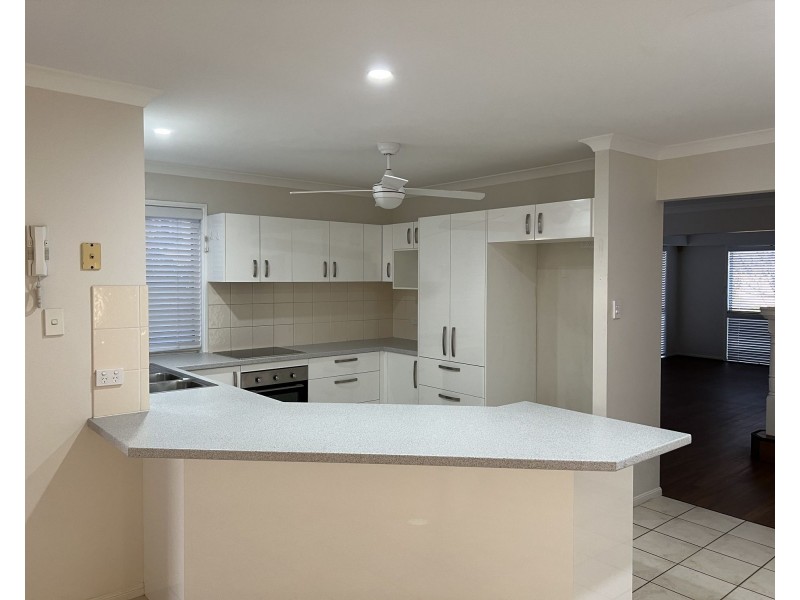 7/8 John Paul Drive, Daisy Hill QLD 4127