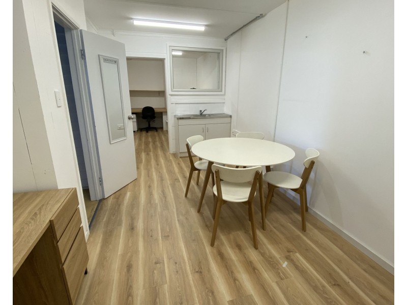 1/8 Flint Court, Varsity Lakes QLD 4227