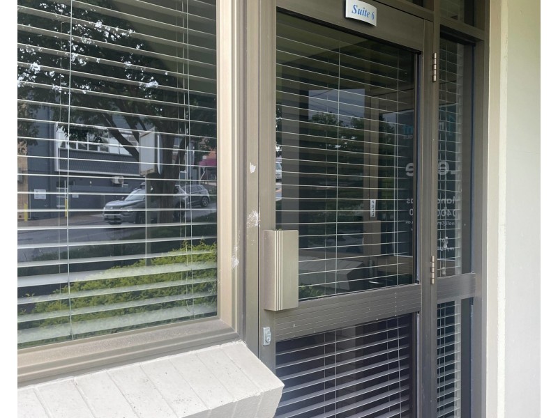 6/1000 LOGAN ROAD, Holland Park West QLD 4121