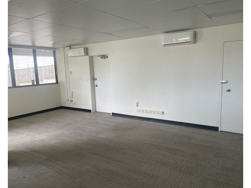 6/1000 LOGAN ROAD, Holland Park West QLD 4121