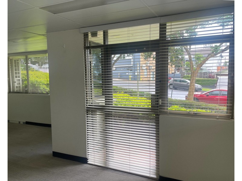 6/1000 LOGAN ROAD, Holland Park West QLD 4121