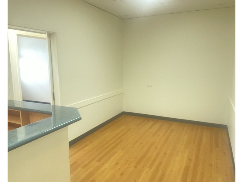 4/1000 LOGAN ROAD, Holland Park West QLD 4121