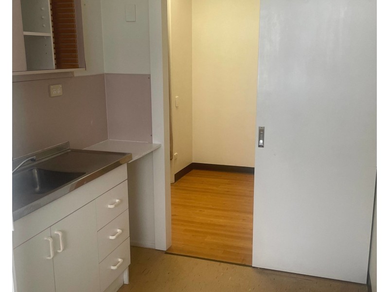 4/1000 LOGAN ROAD, Holland Park West QLD 4121