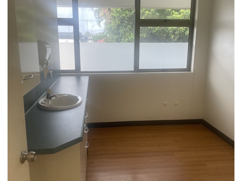 4/1000 LOGAN ROAD, Holland Park West QLD 4121