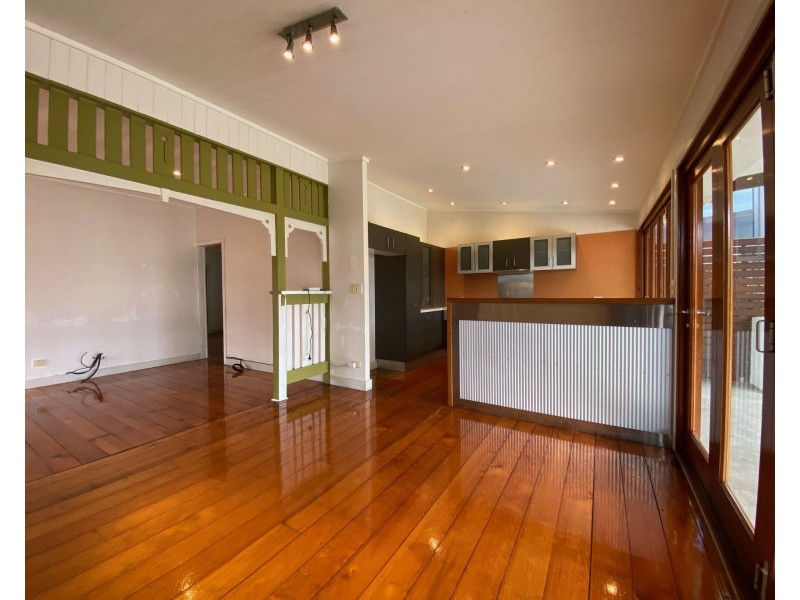 30A Ross Street, Woolloongabba QLD 4102