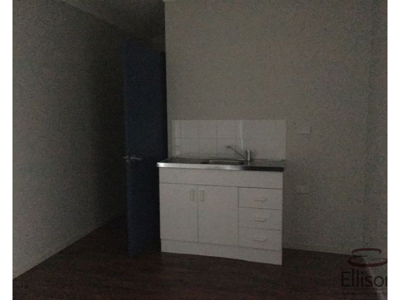 18/8 Riverland Drive, Loganholme QLD 4129
