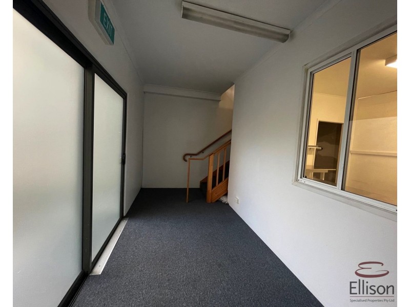 3/2-6 Commerce Circuit, Yatala QLD 4207