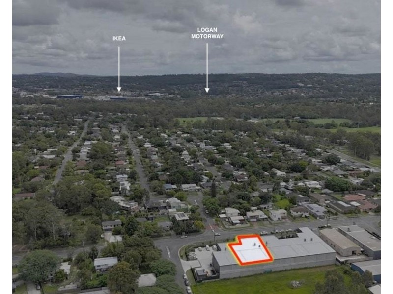 2/2 Stone Court, Kingston QLD 4114